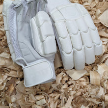 Load image into Gallery viewer, Players Edition Senior Batting Gloves