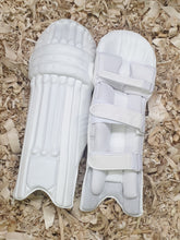 Load image into Gallery viewer, Players Edition Senior Batting Pads