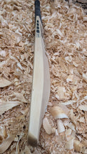 Load image into Gallery viewer, Bat 6 - Custom G2 - 2lbs 11oz
