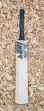 Load image into Gallery viewer, Bat 6 - Custom G2 - 2lbs 11oz
